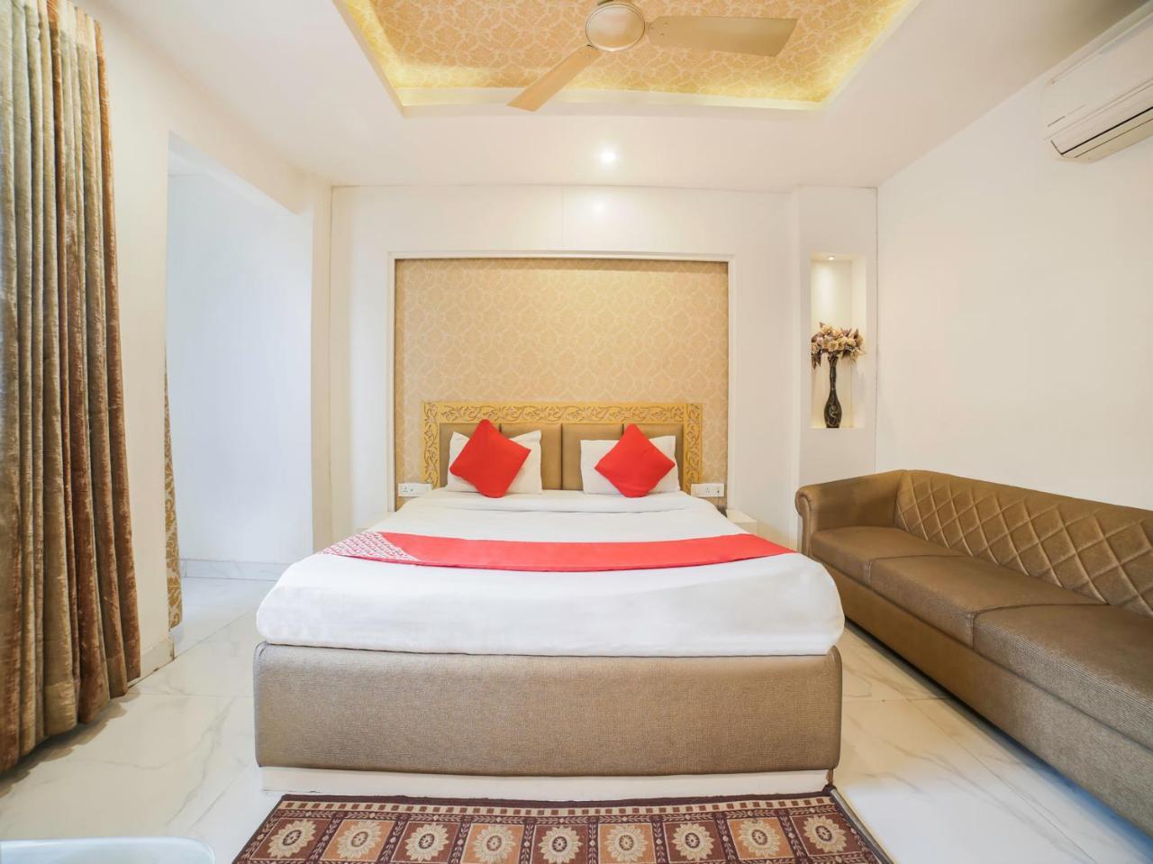 Oyo 10277 Hotel Delux Golden Ατζμέρ Εξωτερικό φωτογραφία
